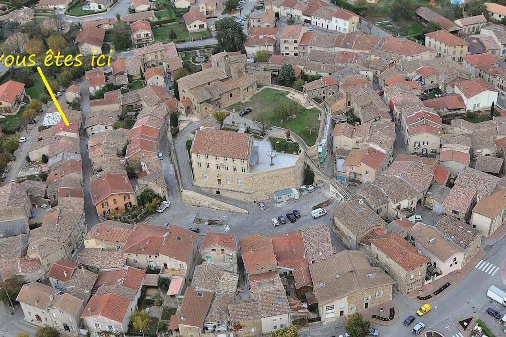 Charmant Meuble Dans Un Joli Village Circulaire Alixan Extérieur photo